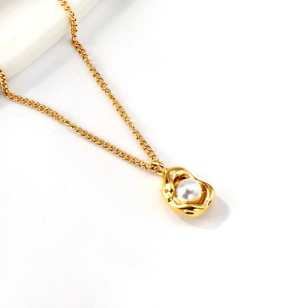 Pearl pendent