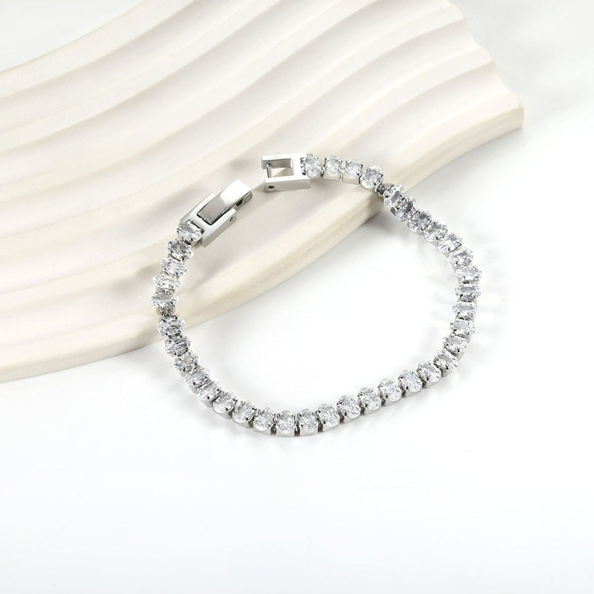 Diamond Saga oval tennis bracelet ( silver)